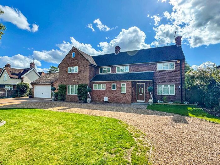 5 Bedroom Detached House To Rent In Letty Green, Hertford, SG14