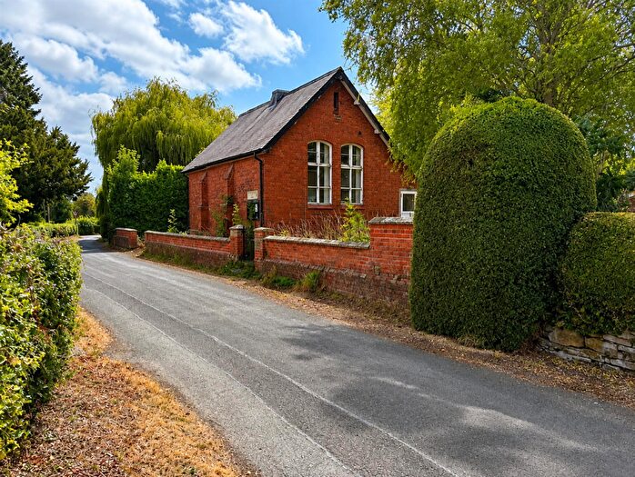 2 Bedroom Detached House For Sale In Erbistock, Wrexham, LL13