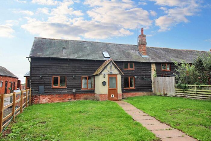 3 Bedroom Semi-Detached House To Rent In Thorton Road, Milton Keynes, MK17