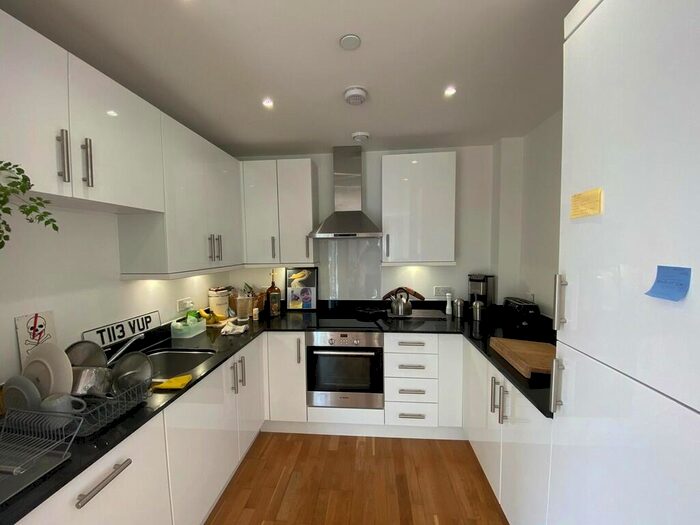 2 Bedroom Apartment For Sale In Zenith Close, London, NW9