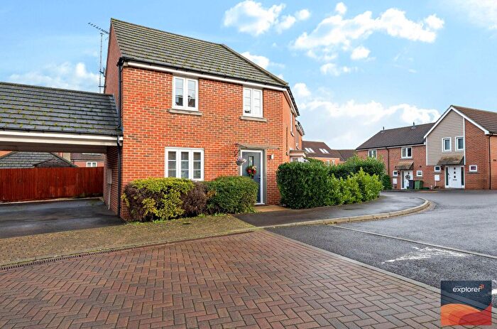 3 Bedroom Semi Detached House For Sale In Carter Drive, Marnel Park, RG24