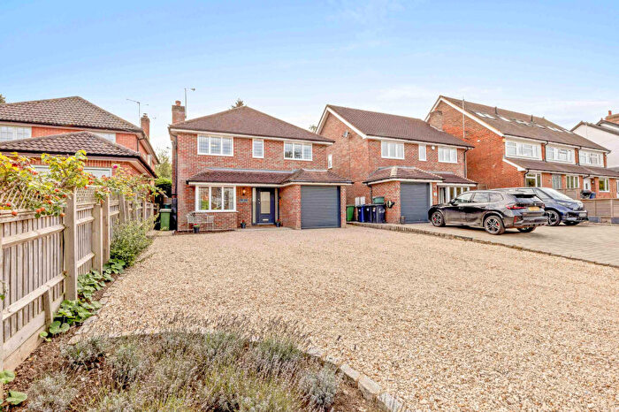 4 Bedroom Detached House For Sale In Berwick Road, Marlow, Buckinghamshire, SL7