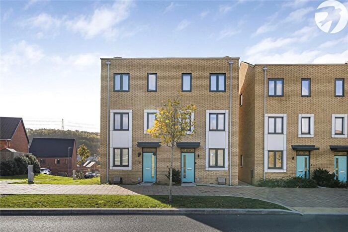 3 Bedroom Semi Detached House For Sale In Bodycomb Street, Castle Hill, Ebbsfleet Valley, Swanscombe, DA10