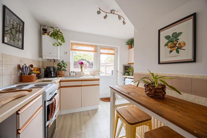 1 Bedroom Terraced House To Rent In Braunfels Walk, Newbury, RG14