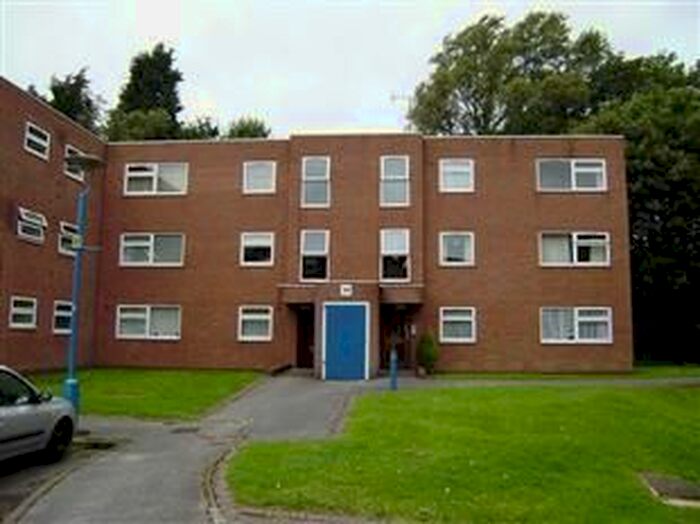 2 Bedroom Flat To Rent In Frensham Way, Harborne, Birmingham B17