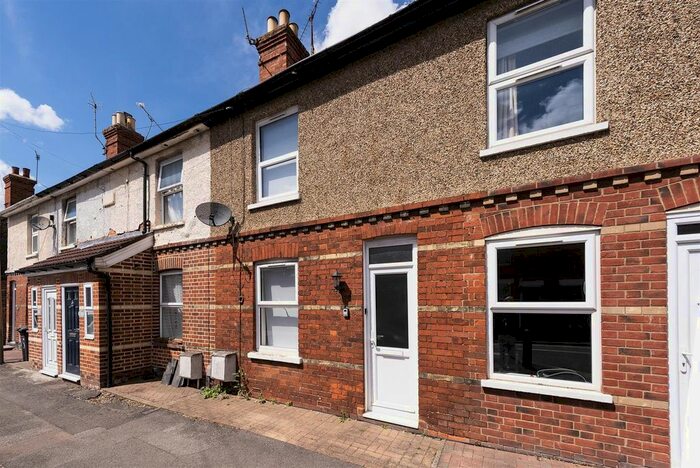 2 Bedroom Terraced House For Sale In Vale Road, Tonbridge, TN9