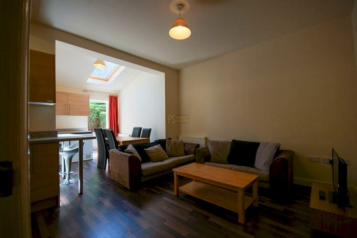 4 Bedroom House To Rent In Teignmouth Road, Selly Oak - Student Property, B29