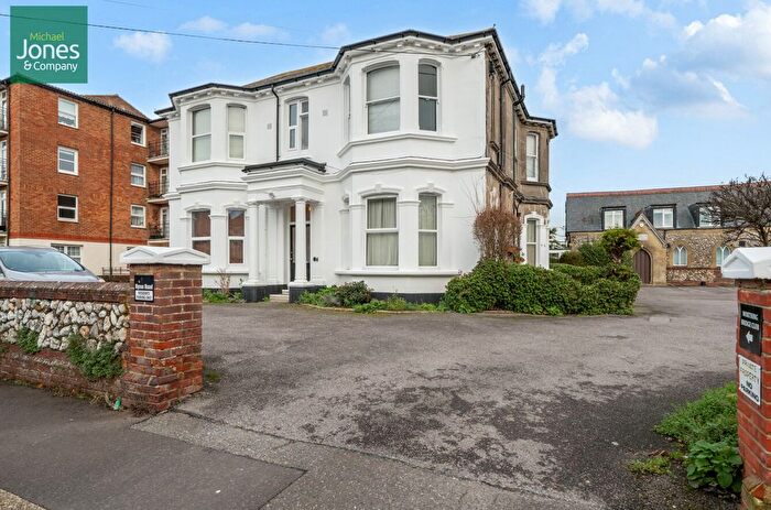 1 Bedroom Flat To Rent In Byron Road, Worthing, West Sussex, BN11