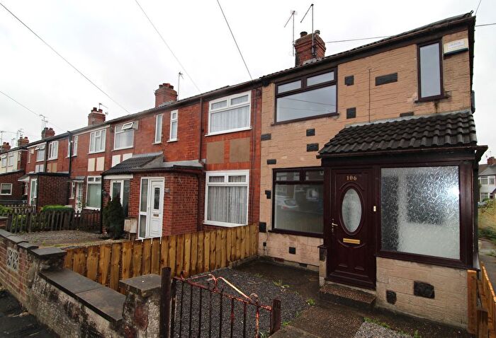 2 Bedroom End Of Terrace House To Rent In Brooklands Road, Hull, HU5