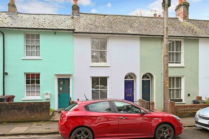 2 Bedroom House To Rent In Franklin Place, Chichester, PO19