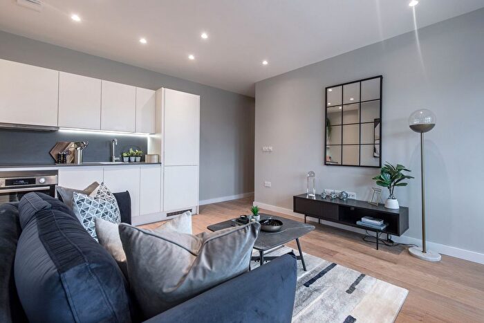 Studio To Rent In Avonmore Road, London, W14