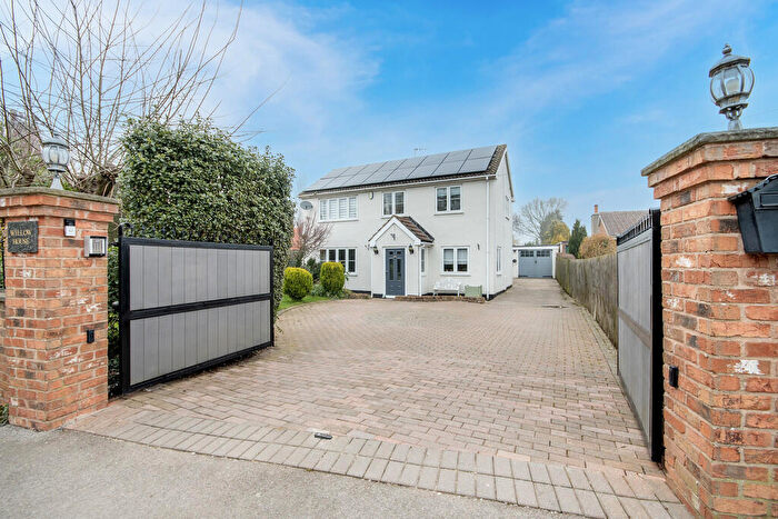 4 Bedroom Detached House For Sale In Low Street, East Drayton, Retford, DN22