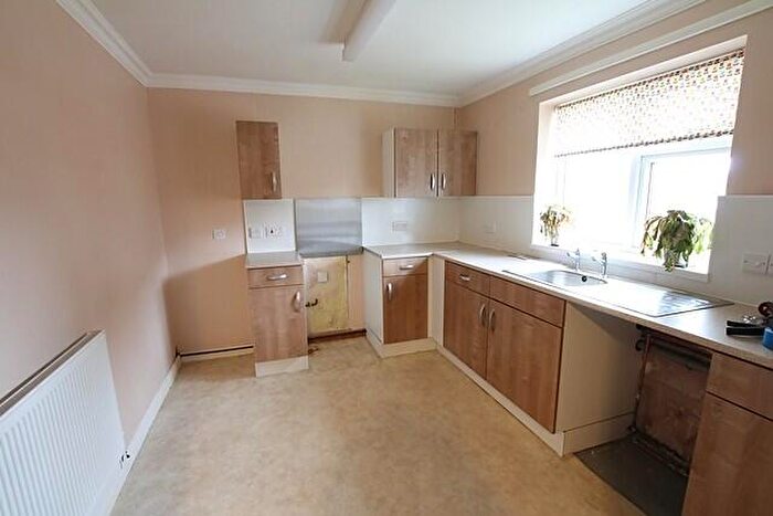 2 Bedroom Flat To Rent In Saners Close, HU16