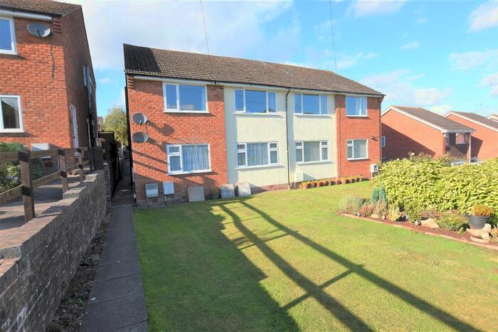 2 Bedroom Flat To Rent In Millfield Road, Bromsgrove, B61