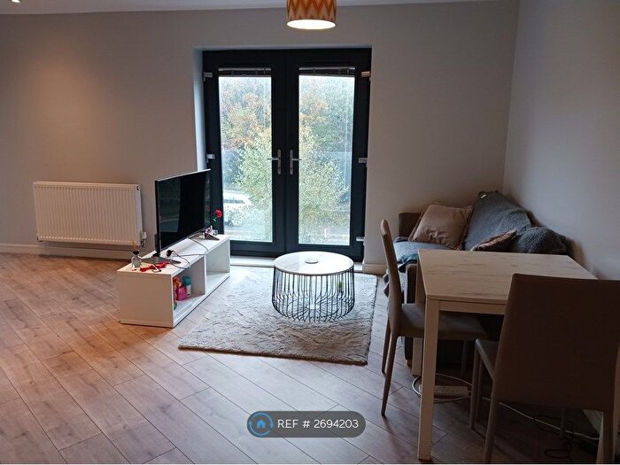 1 Bedroom Flat To Rent In Cross Green Lane, Cross Green, Leeds, LS9