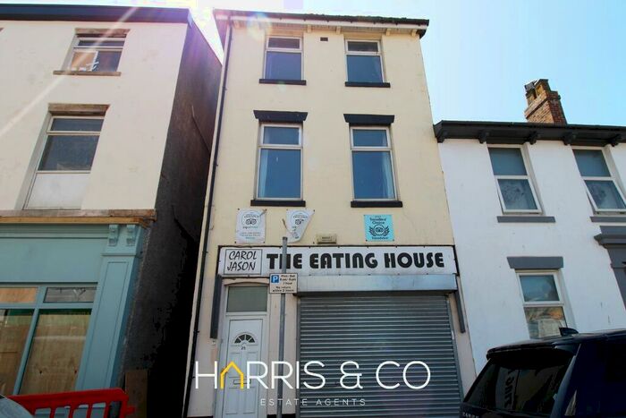 3 Bedroom Maisonette To Rent In Adelaide Street, Fleetwood, FY7