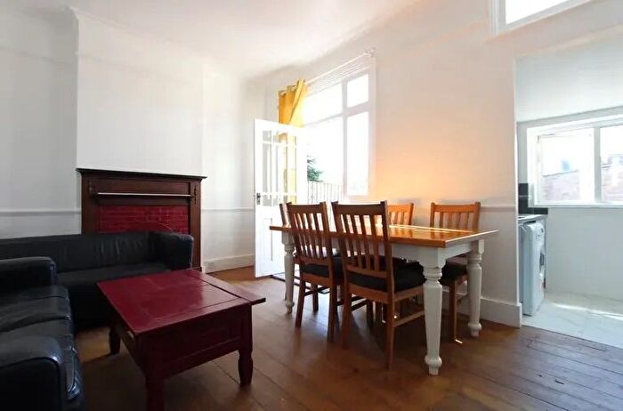 1 Bedroom Terraced House To Rent In Undine Street, London, SW17