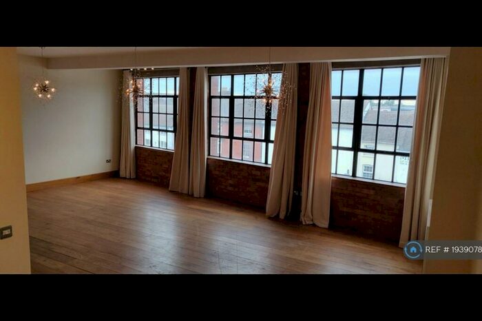 2 Bedroom Flat To Rent In Jacobs Court, Hereford, HR1