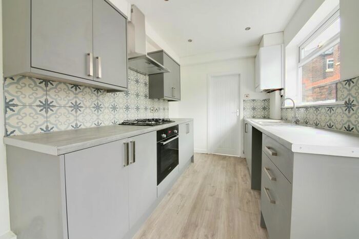 2 Bedroom Property To Rent In Greenway Road, Widnes, WA8