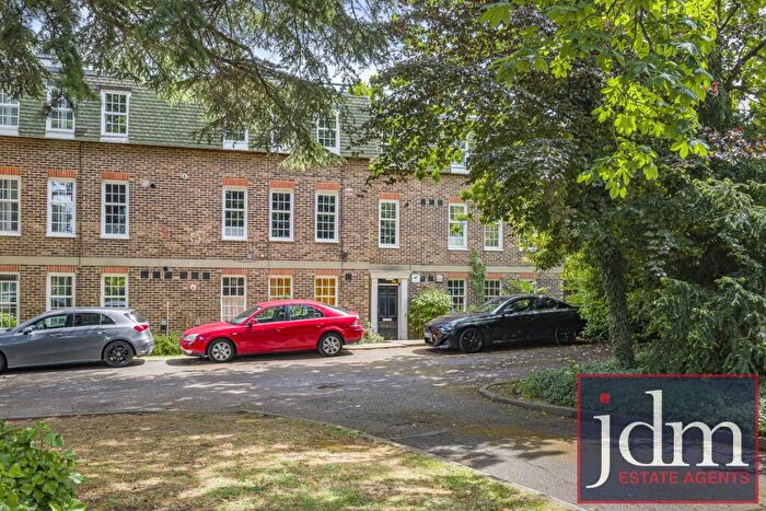 2 Bedroom Flat To Rent In Mays Hill Road, Bromley, BR2