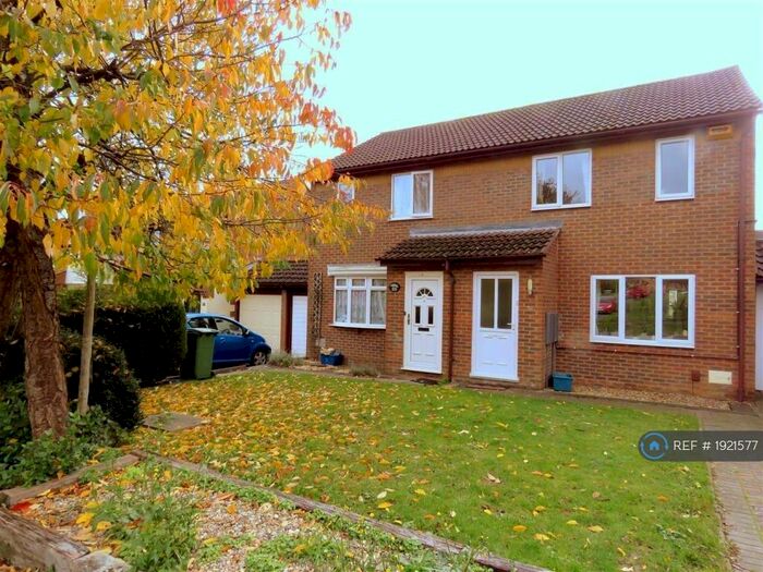 3 Bedroom Semi-Detached House To Rent In Monro Avenue, Crownhill, Milton Keynes, MK8