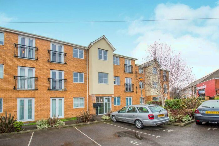 2 Bedroom Apartment To Rent In Richards Terrace, Cardiff, CF24