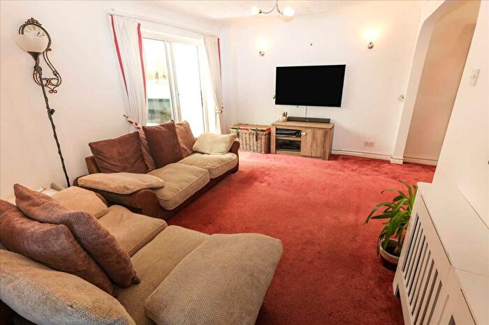 2 Bedroom Semi-Detached House For Sale In Cooper Way, Windsor Meadows, Cippenham, SL1