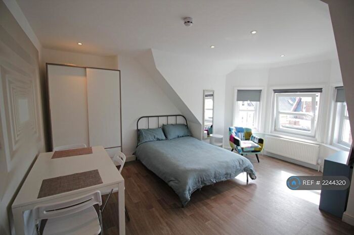 1 Bedroom Flat To Rent In Turay Court, Bournemouth, BH1