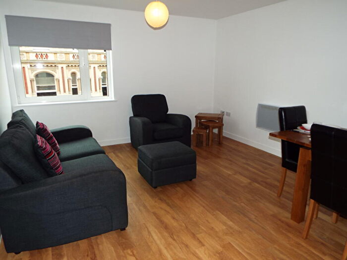 1 Bedroom Apartment To Rent In Quayside, Bute Crescent, Cardiff, CF10