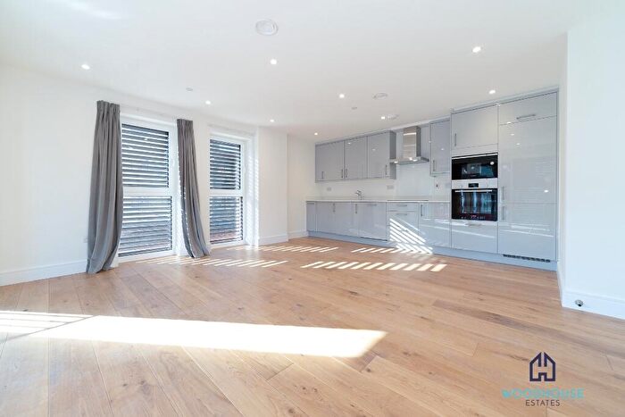 2 Bedroom Flat To Rent In Langham Road, London, N15