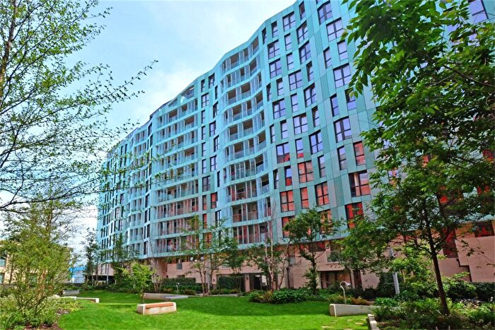 1 Bedroom Flat To Rent In Ossel Court, Telegraph Avenue, SE10