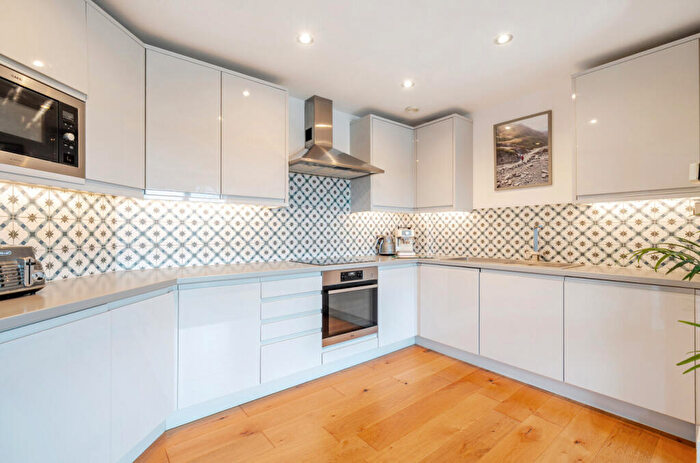 2 Bedroom Apartment For Sale In Sherman Road, Bromley, BR1