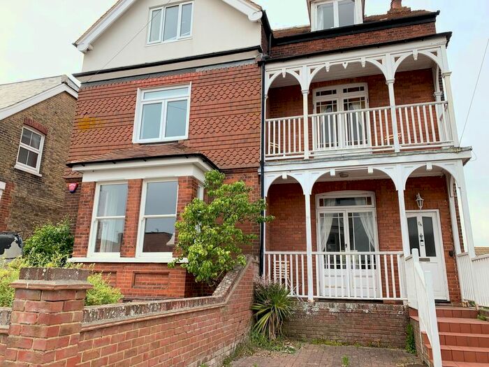 4 Bedroom Semi-Detached House To Rent In Dickens Road, Broadstairs, CT10