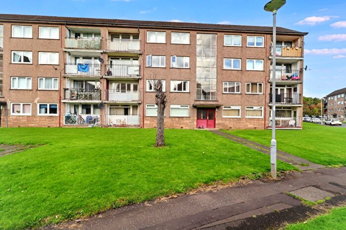3 Bedroom Flat For Sale In Rannoch Drive, Renfrew, Renfrewshire, PA4