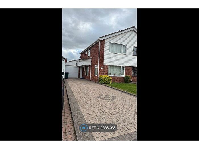 3 Bedroom Semi Detached House To Rent In Garth Crescent, Binley, Coventry, CV3