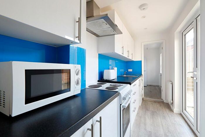 2 Bedroom Terraced House To Rent In Kimberley Road, Brighton, BN2