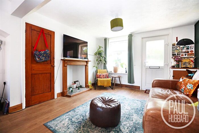 2 Bedroom Cottage To Rent In Union Place, Kirkley, NR33