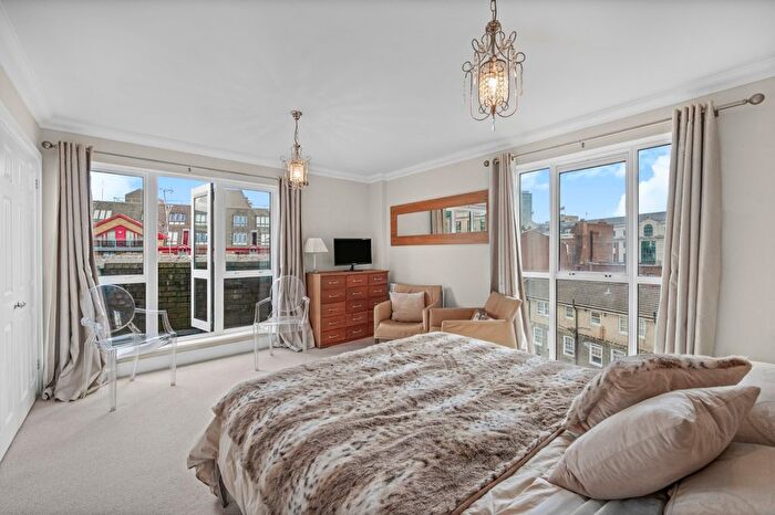 1 Bedroom Flat For Sale In Ormond House, Medway Street, SW1P