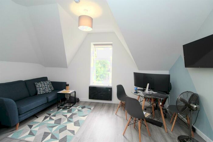 1 Bedroom House To Rent In Princes Street, Penylan, Cardiff, CF24