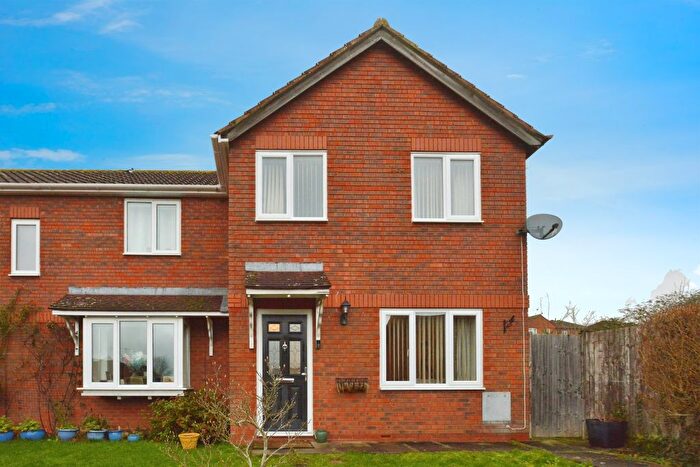 3 Bedroom Semi Detached House For Sale In Huntingbrooke, Great Holm, Milton Keynes, MK8