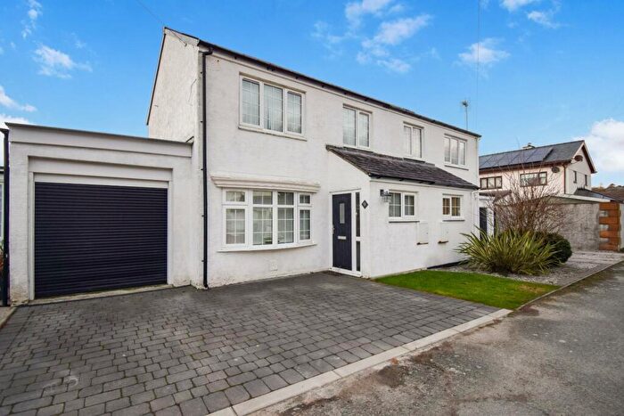 3 Bedroom Semi-Detached House For Sale In Tyddyn Adi, Morfa Bychan, Porthmadog, LL49