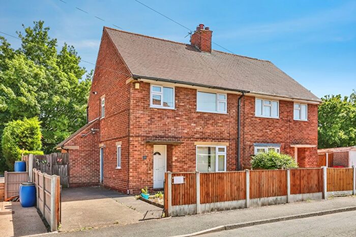 3 Bedroom Semi-Detached House For Sale In Meadow Close, Hucknall, Nottingham, Nottinghamshire, NG15