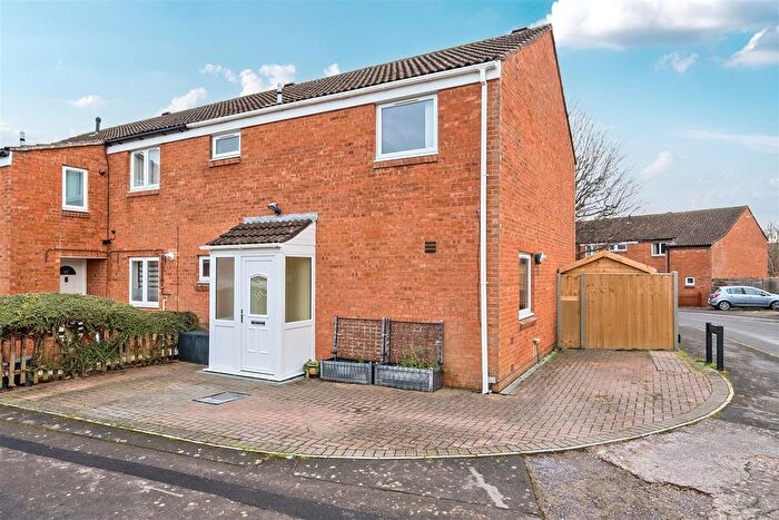 4 Bedroom End Terrace House For Sale In St. Fagans Court, Willsbridge, Bristol, BS30