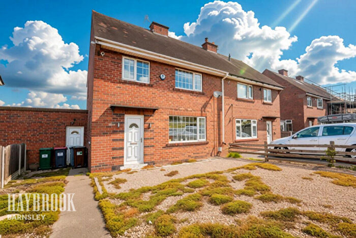 3 Bedroom Semi-Detached House For Sale In Westfield Road, Brampton, S73