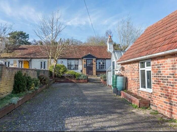 4 Bedroom Bungalow To Rent In London Road, Bagshot, GU19
