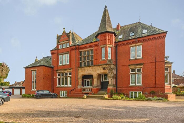 2 Bedroom Flat For Sale In Washway Road, Sale, Greater Manchester, M33