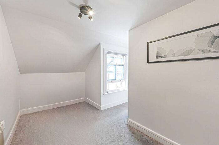3 Bedroom Flat To Rent In Matthew Parker Street, Westminster, London, SW1H