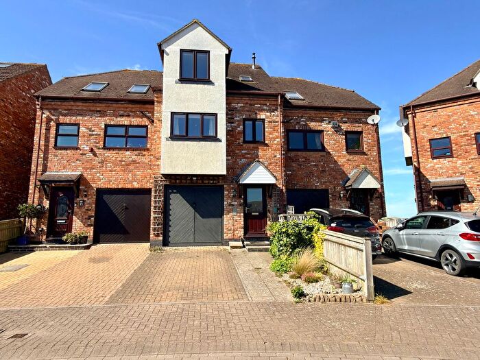 4 Bedroom Terraced House For Sale In King Johns Court, Tewkesbury, GL20