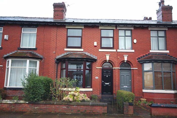 3 Bedroom Terraced House To Rent In Edenfield Road, Passmonds, Rochdale, OL11