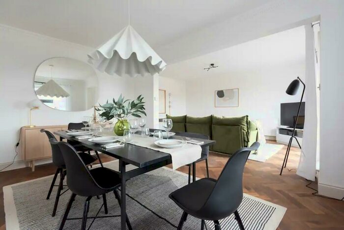 2 Bedroom Flat To Rent In Lyonsdown Road, New Barnet, Barnet, EN5